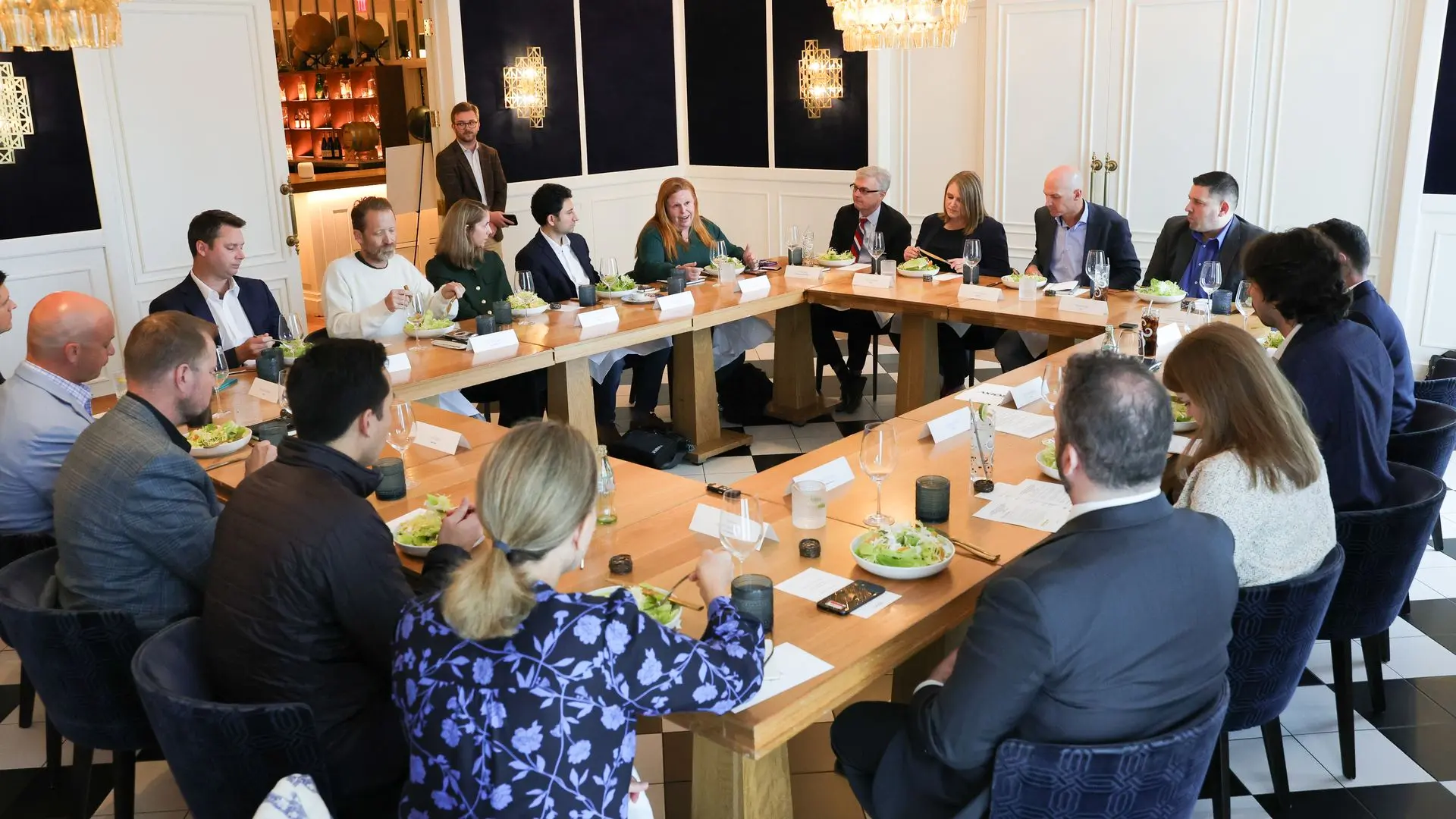 Executives in discussion at Axios' Future of Defense Summit Expert Voices Roundtable.