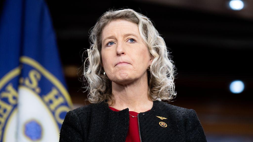 Key Republican faces Democratic calls to resign over radio interview